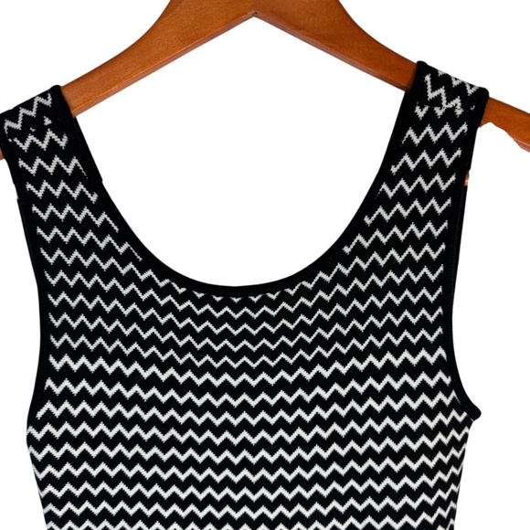 GiG Black/White Gradient Zig Zag Fit Flare Dress Sz XS - Picture 3 of 4